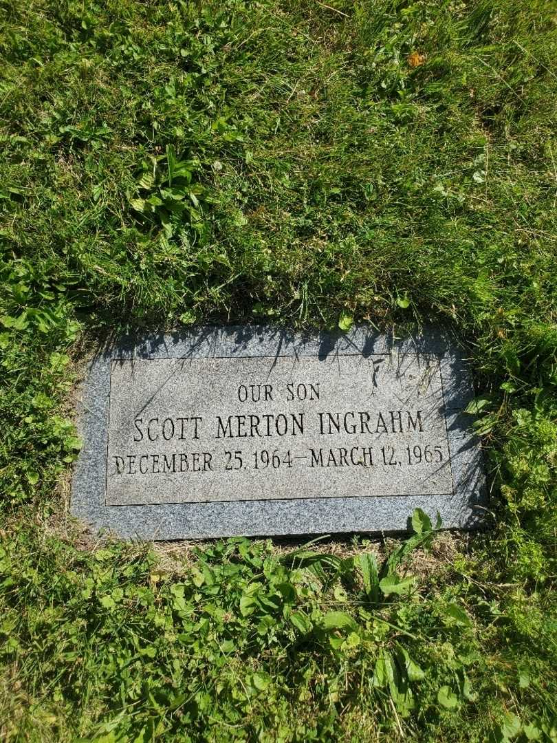 Scott Merton Ingrahm's grave. Photo 4