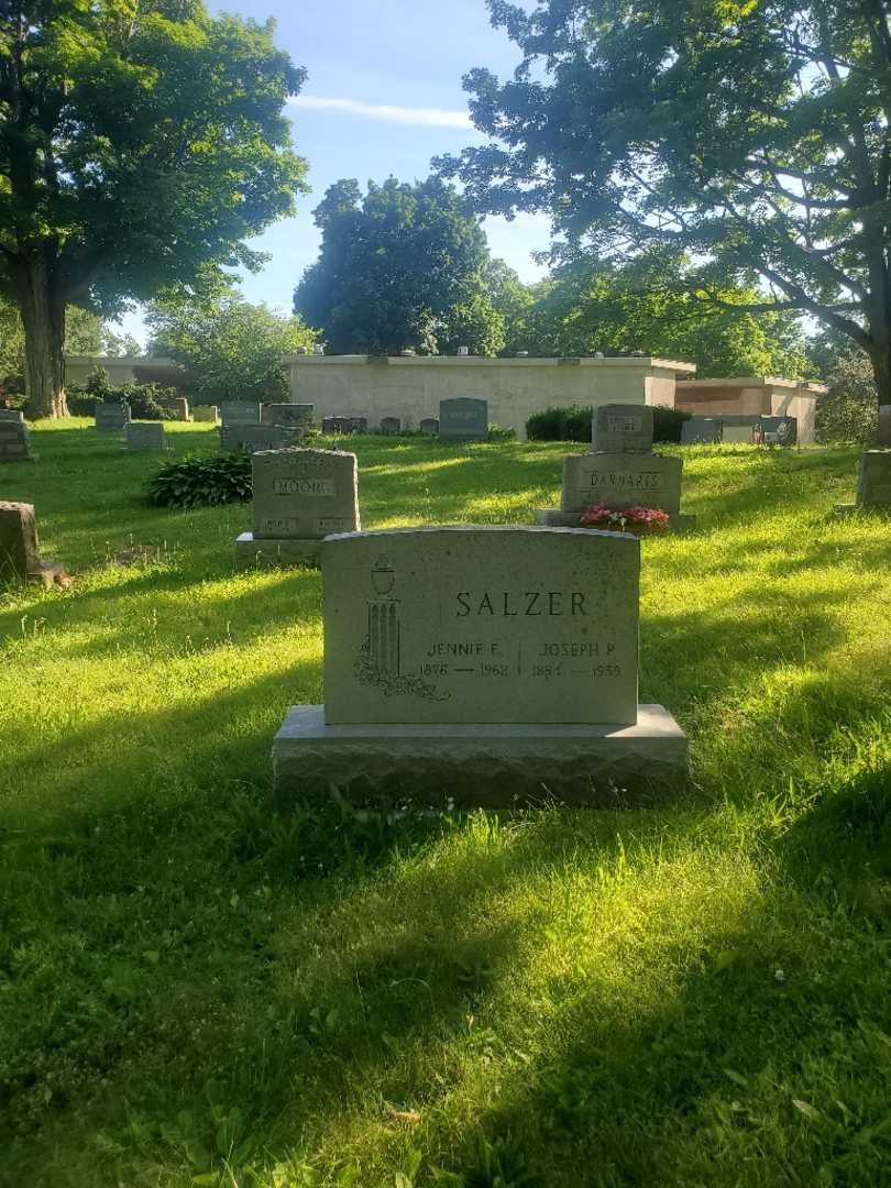 Jennie E. Salzer Scott's grave. Photo 2