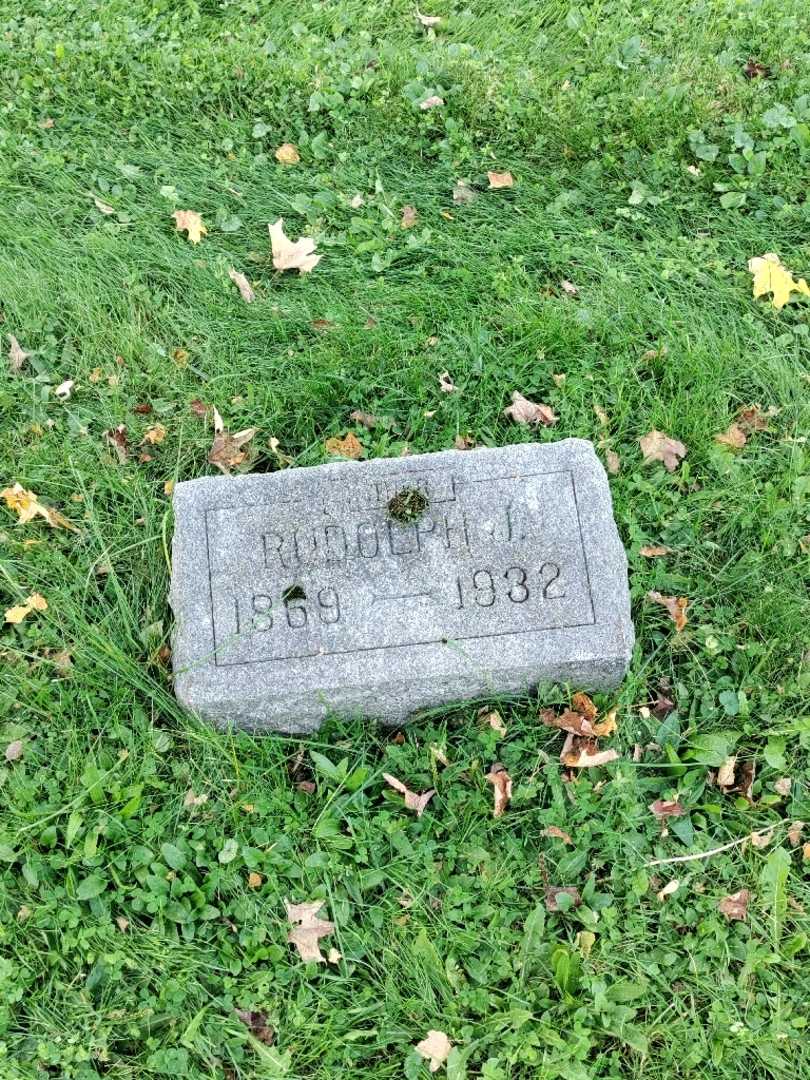 Rudolph J. Seibert's grave. Photo 2