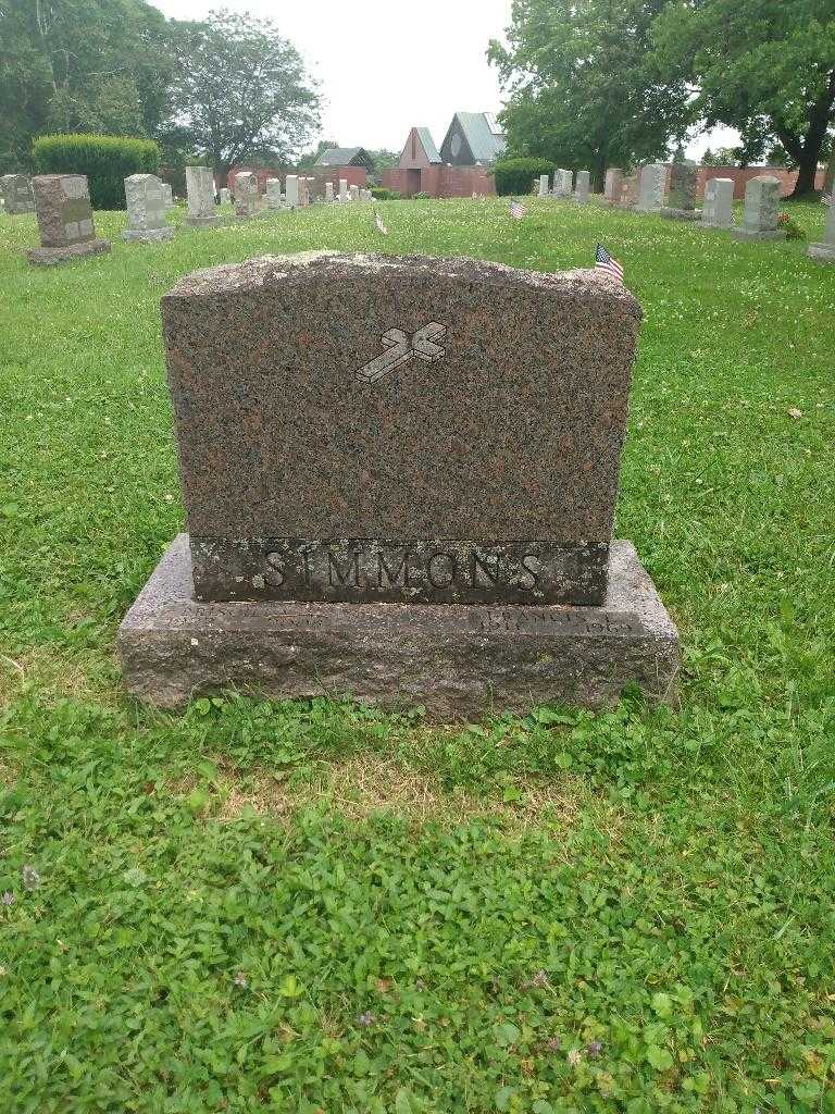 Francis L. Simmons's grave. Photo 1