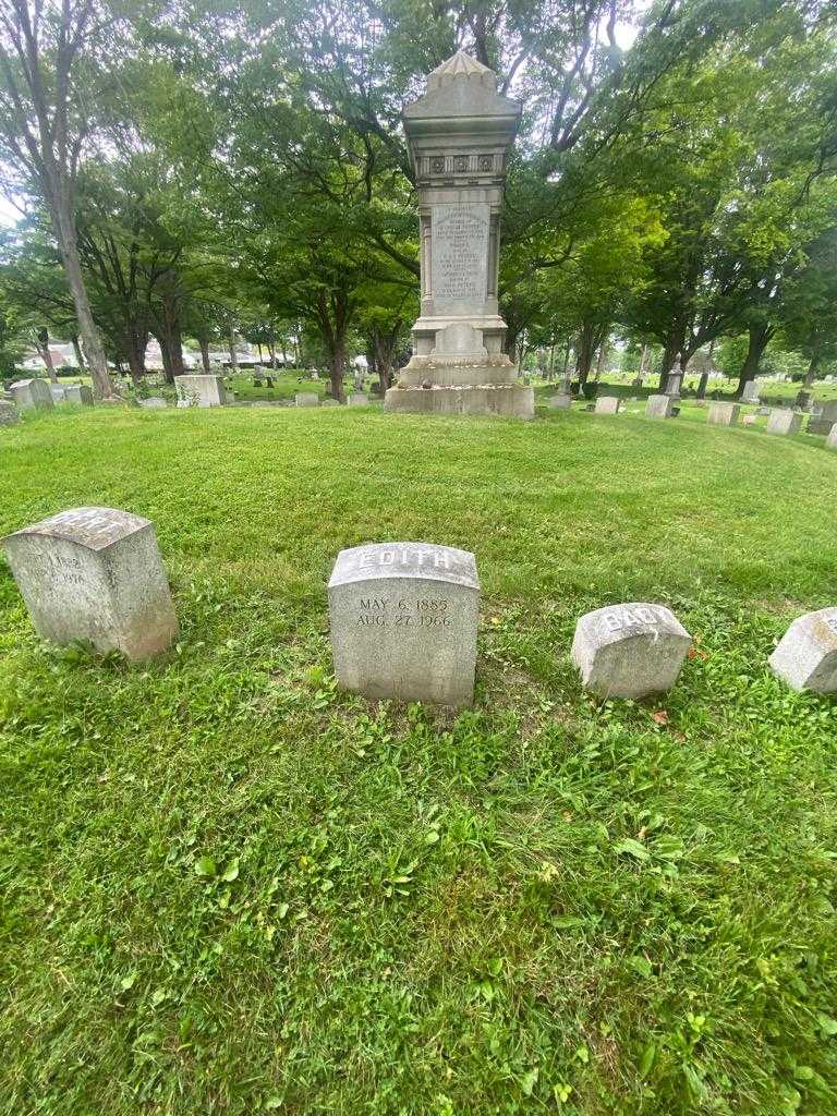 Edith C. Howeth's grave. Photo 1