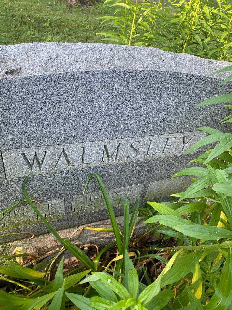 Helen B. Walmsley's grave. Photo 2