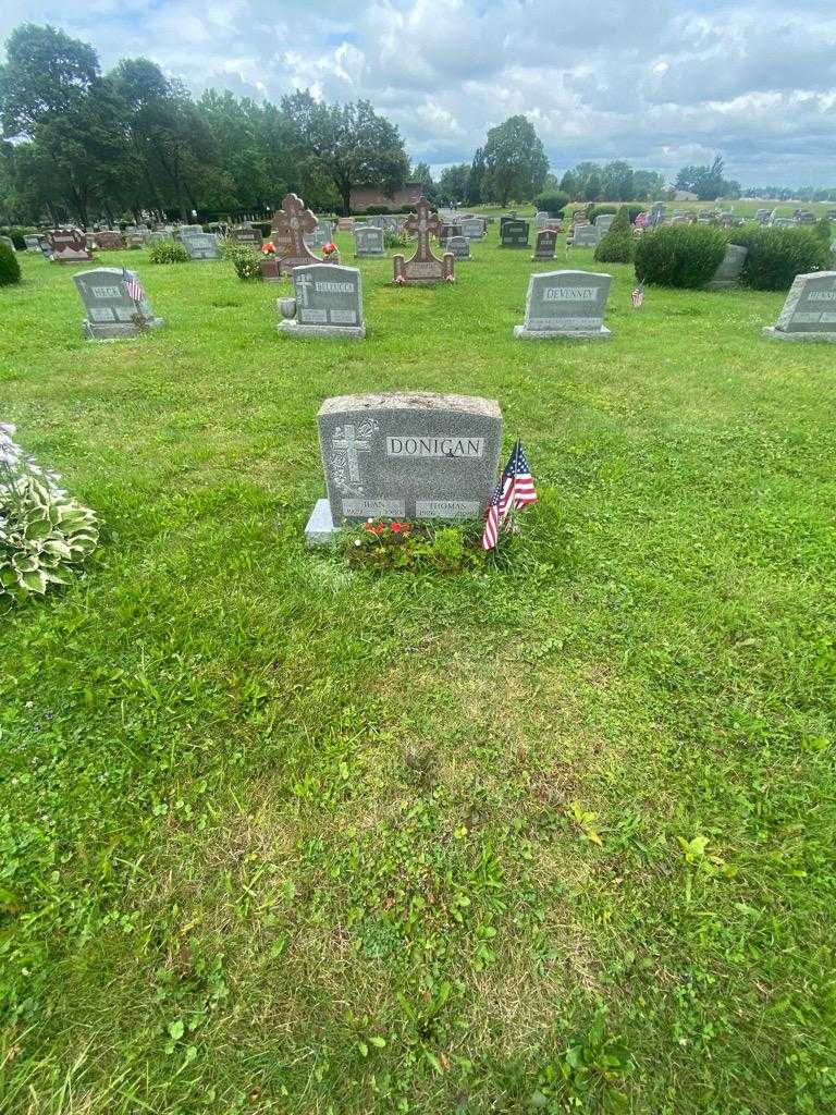 Jean Donigan's grave. Photo 1