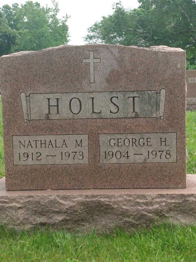 George H. Holst's grave. Photo 3