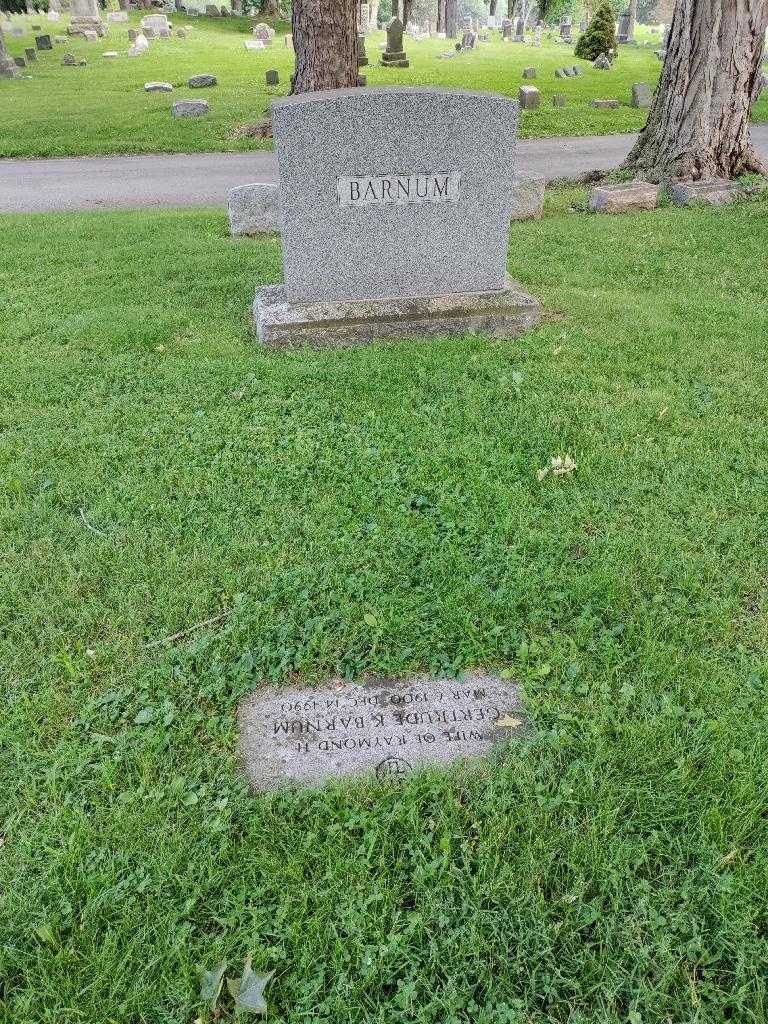 Gertrude K. Barnum's grave. Photo 3