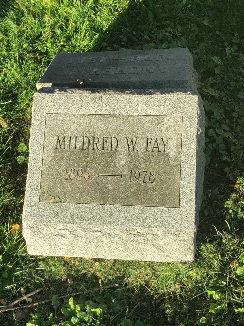 Mildred W. Fay's grave. Photo 3