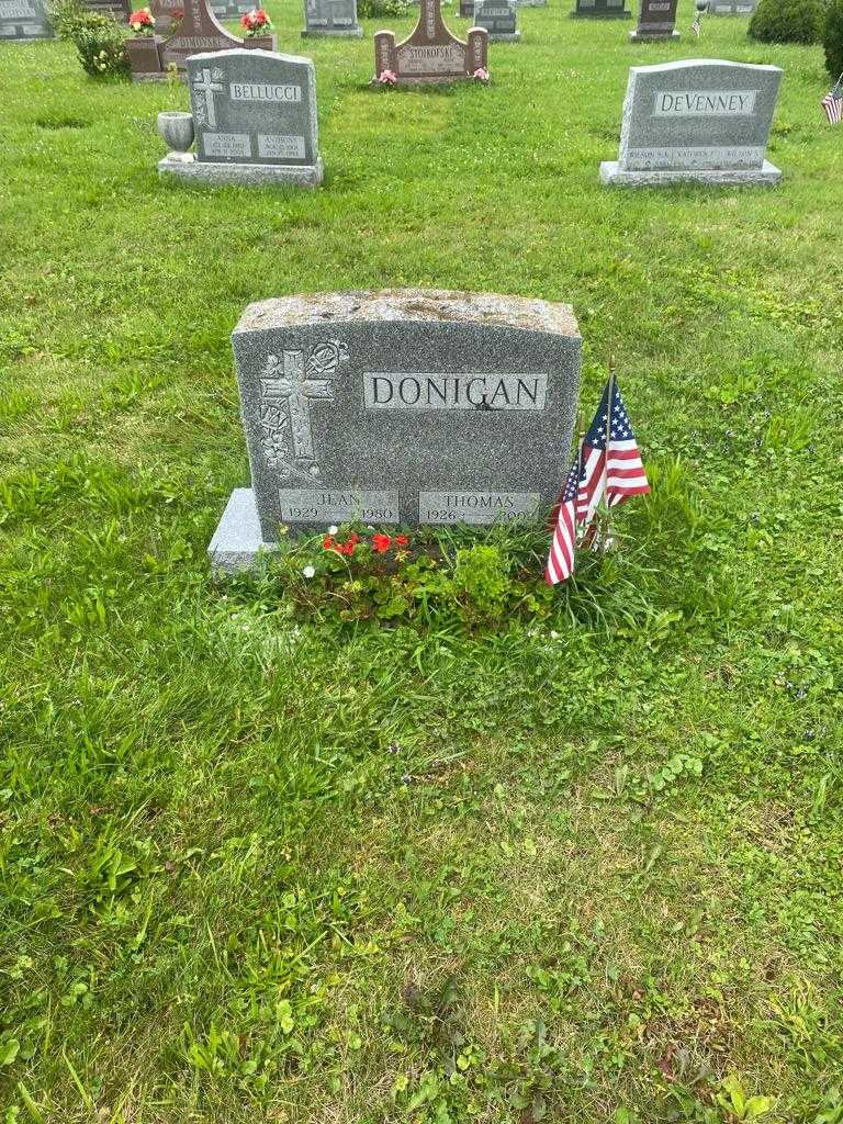 Jean Donigan's grave. Photo 2