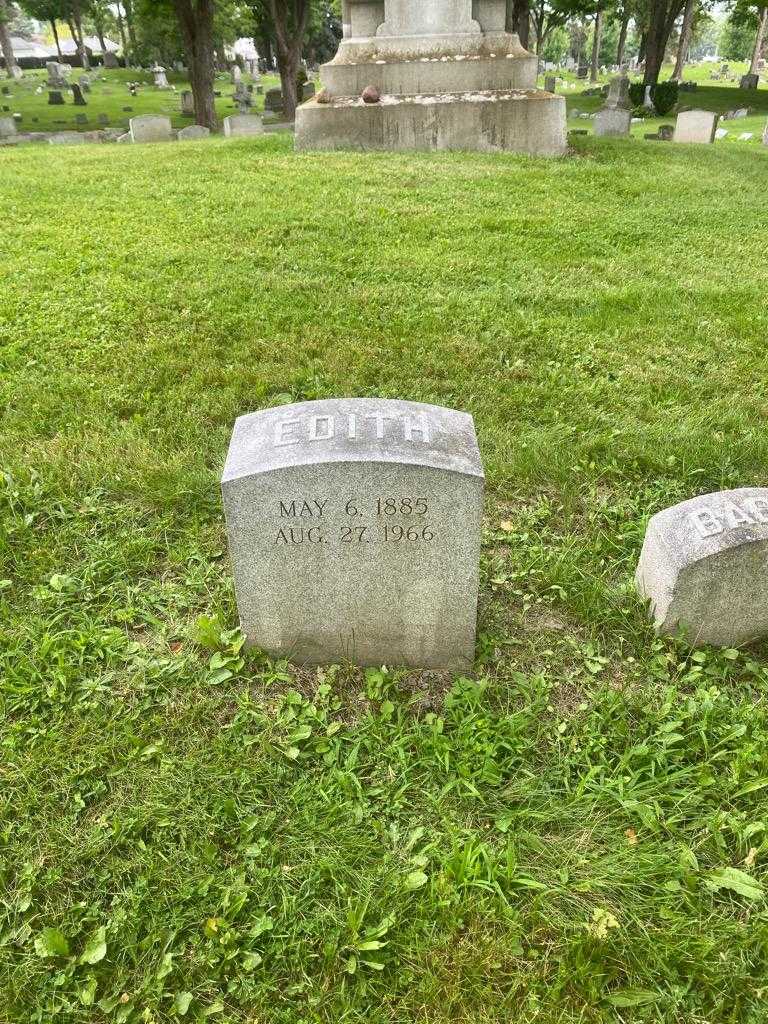 Edith C. Howeth's grave. Photo 2