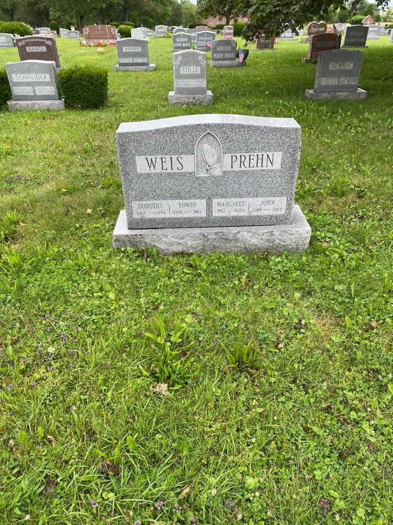 Edwin Weis's grave. Photo 2