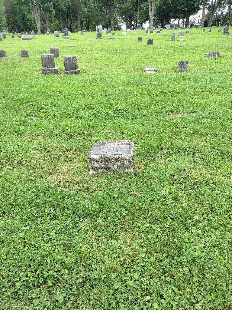 Charles Ste Onge's grave. Photo 1