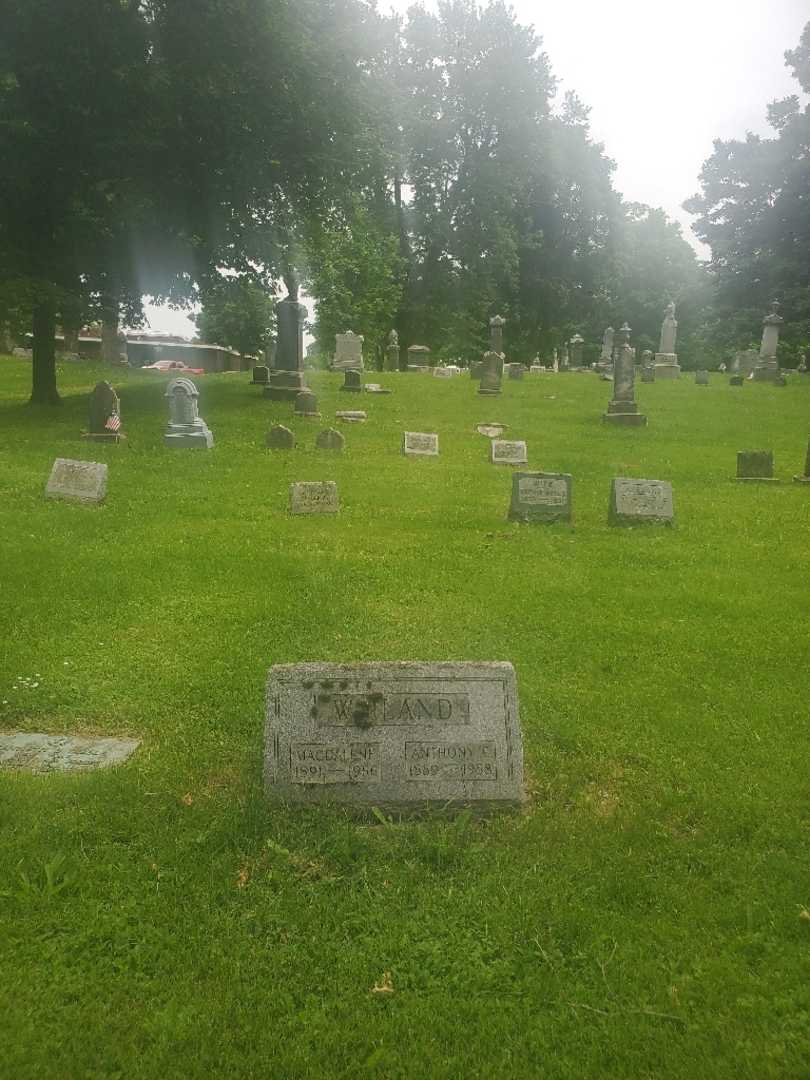 Magdalene Weiland's grave. Photo 2