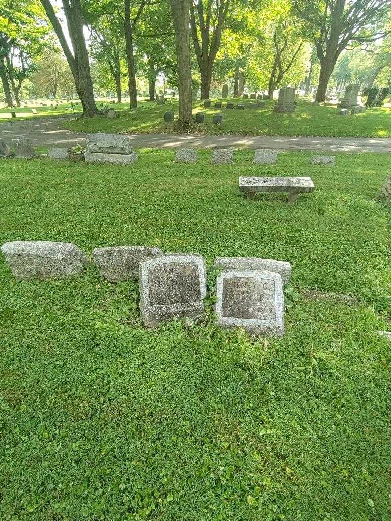 Jane E. Redick's grave. Photo 1