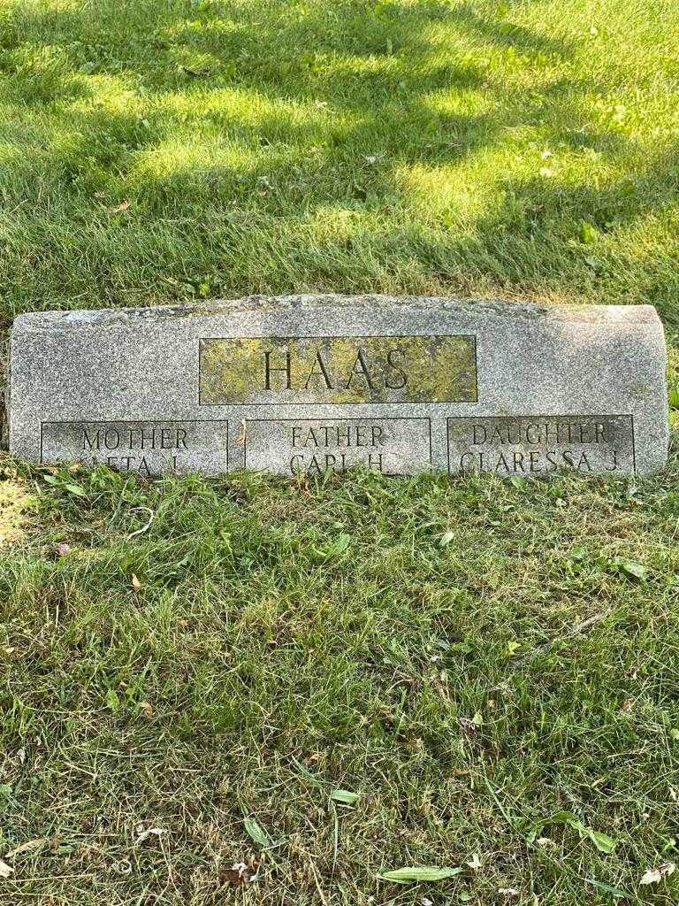 Leta J. Haas's grave. Photo 3