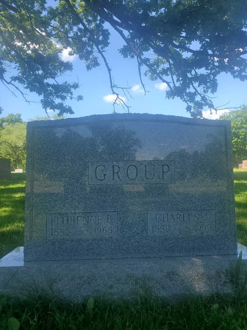 Florence B. Group's grave. Photo 3