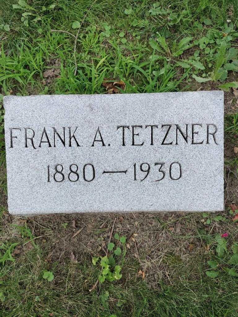 Frank A. Tetzner's grave. Photo 3