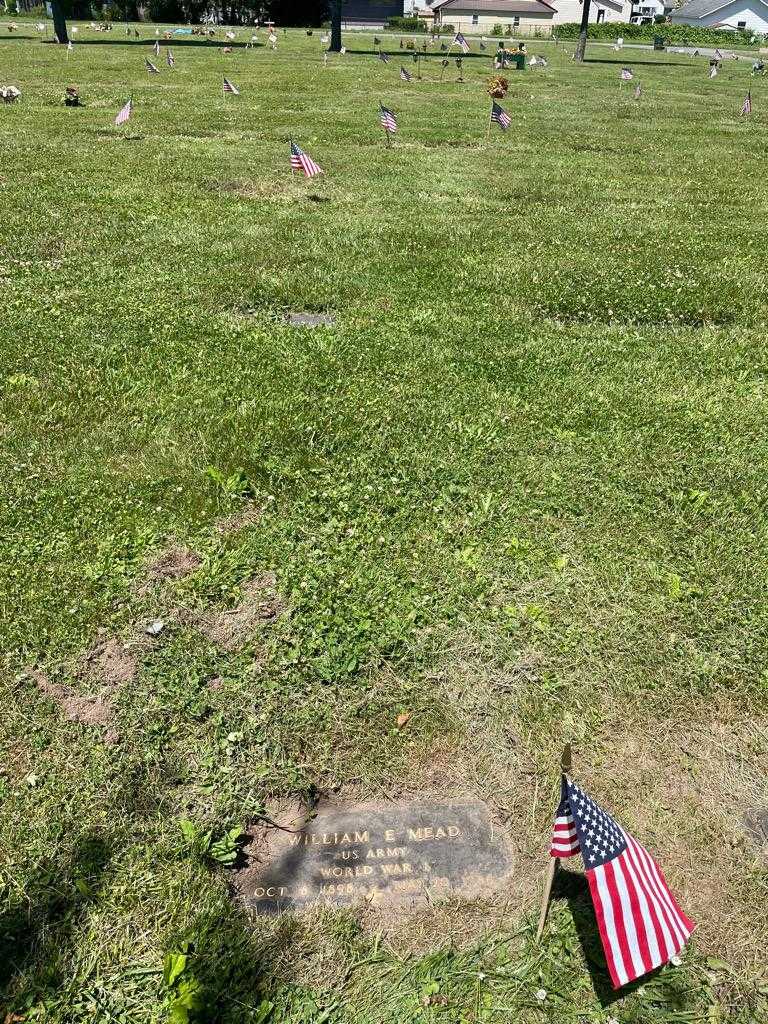 William E. Mead's grave. Photo 3