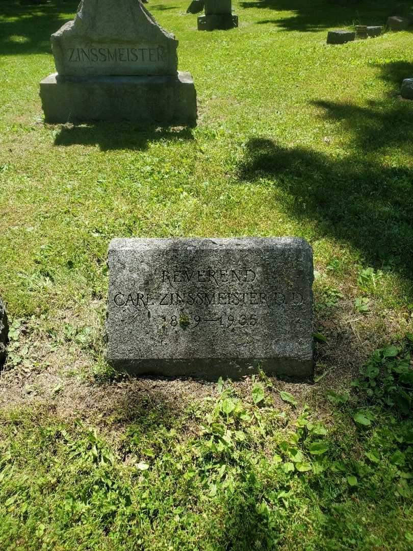 Reverend Carl Zinssmeister's grave. Photo 2