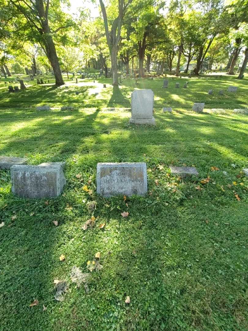 Emily L. Kaufman's grave. Photo 1