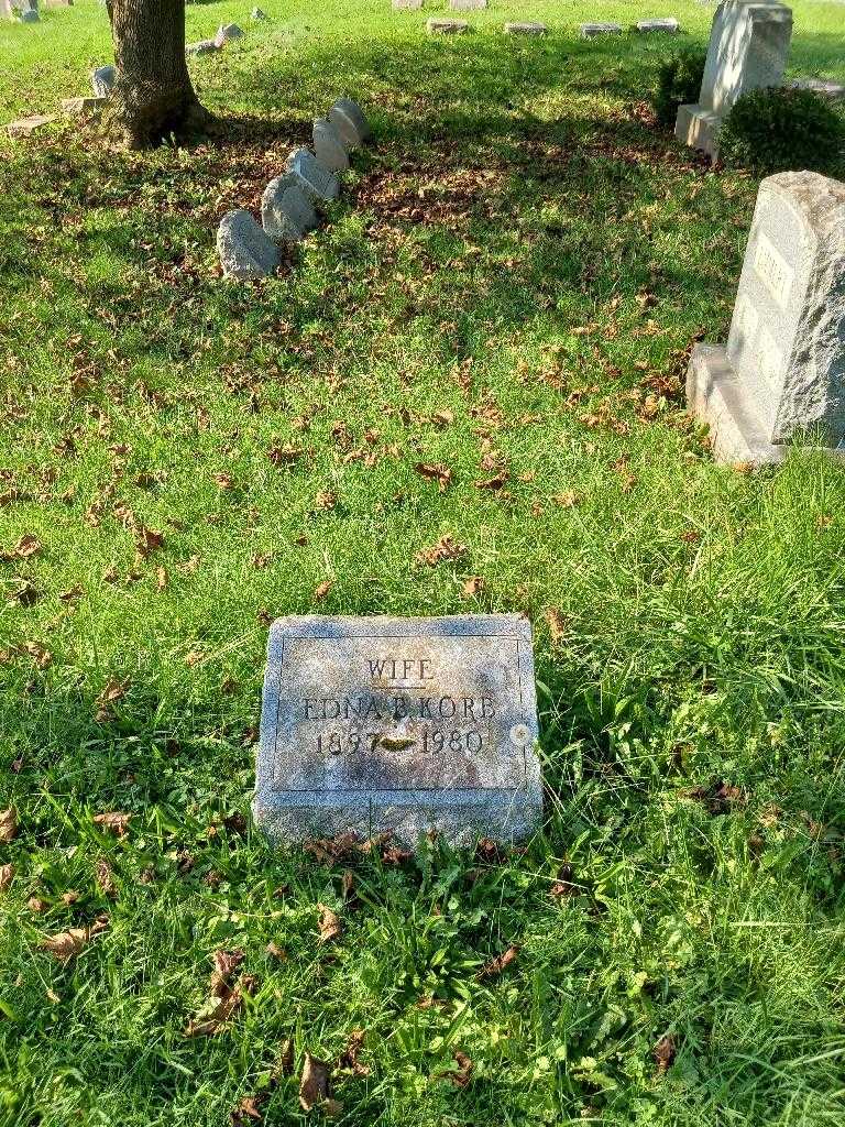 Edna B. Korb's grave. Photo 2
