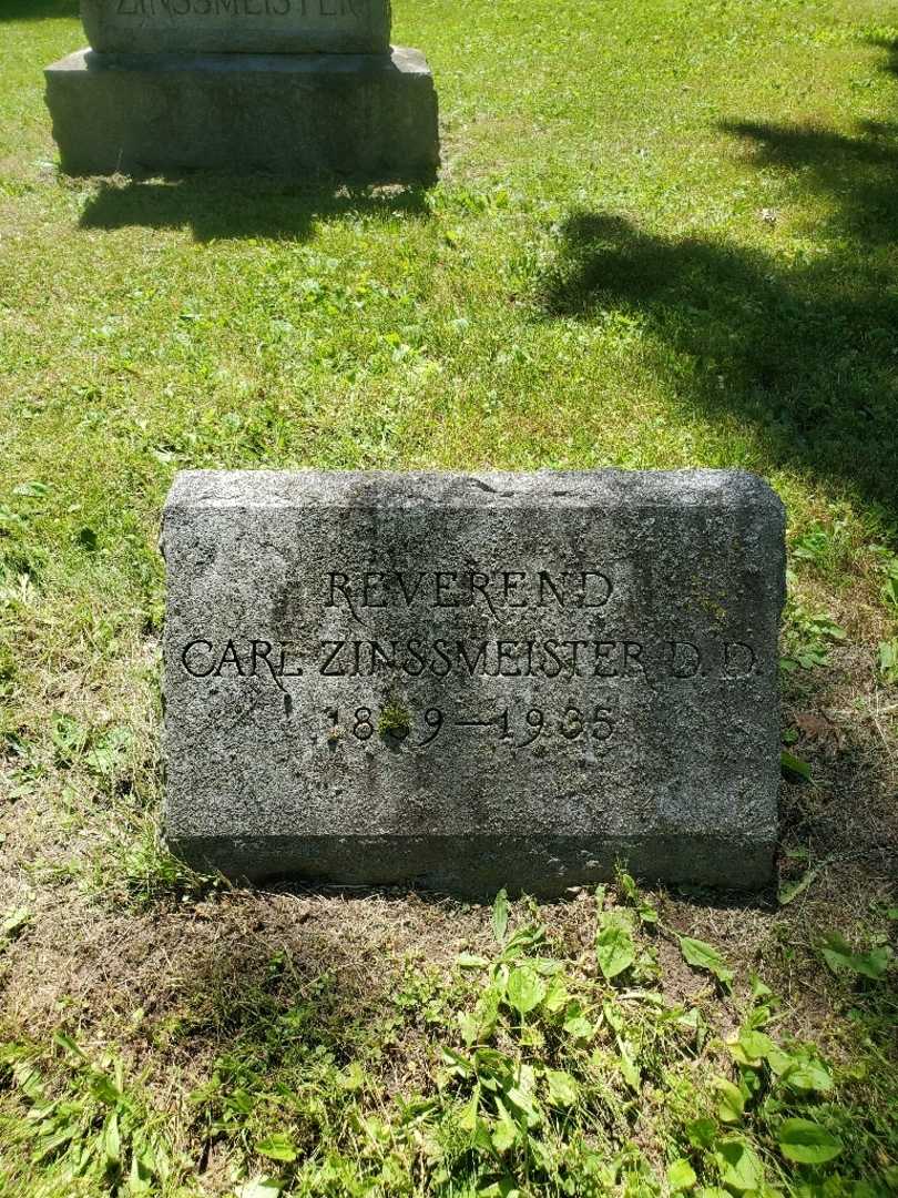 Reverend Carl Zinssmeister's grave. Photo 3