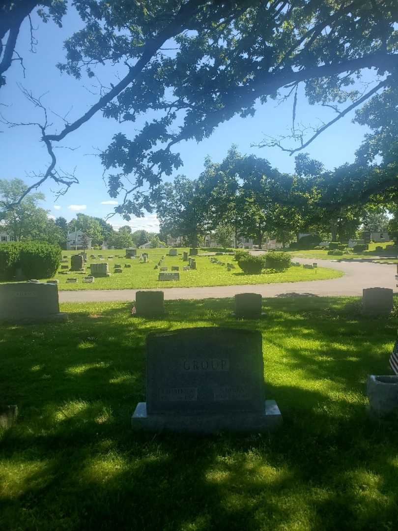 Naomi A. Group's grave. Photo 1