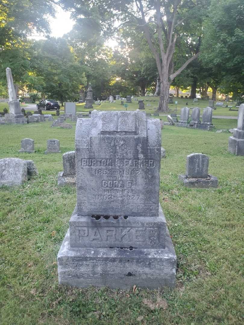 Bessie M. Parker's grave. Photo 2
