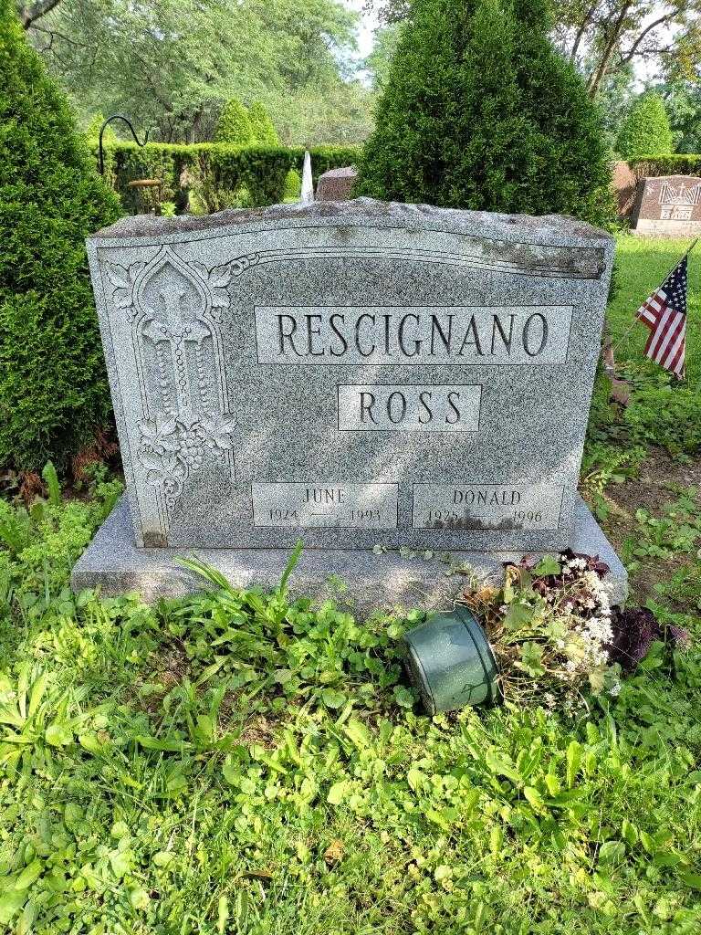 June Rescignano Ross's grave. Photo 2