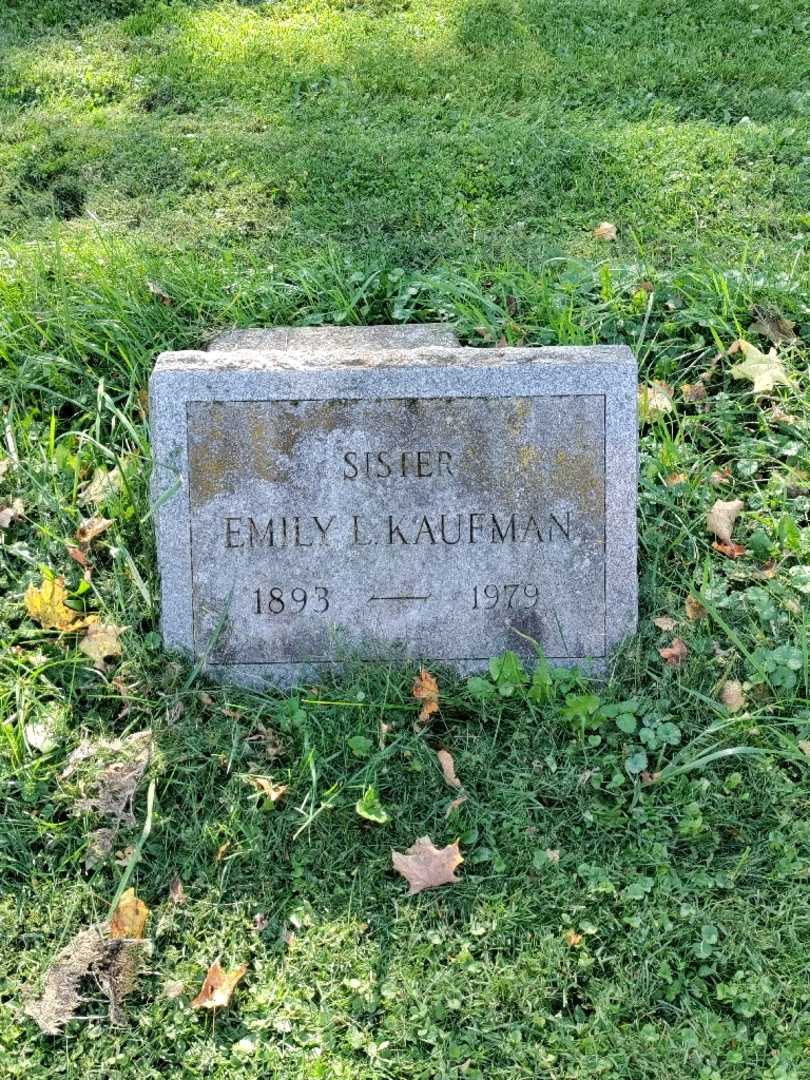 Emily L. Kaufman's grave. Photo 2