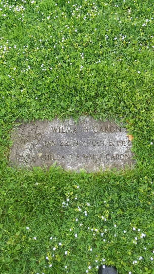 Wilma H. Caron's grave. Photo 3