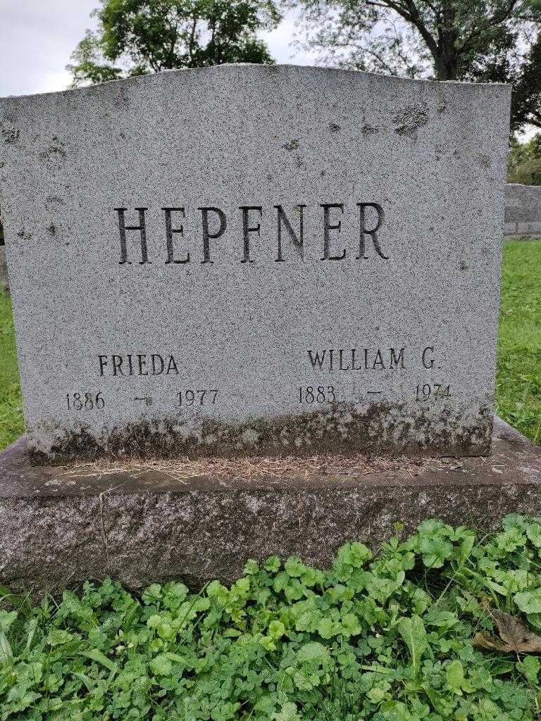 Raymond F. Hepfner's grave. Photo 3