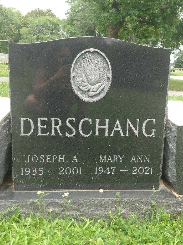 Mary Ann Derschang's grave. Photo 3