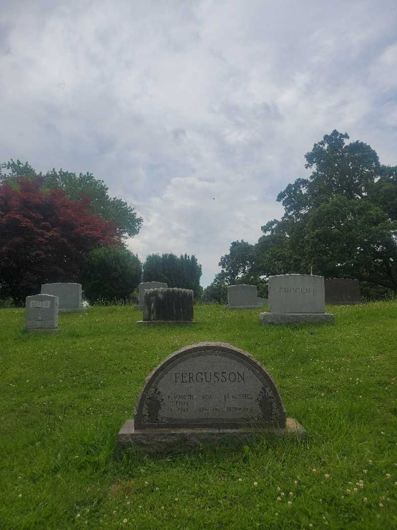 John Russell Fergusson's grave. Photo 1