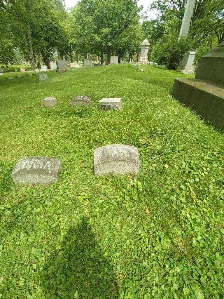 Bert Henry Greenway's grave. Photo 1