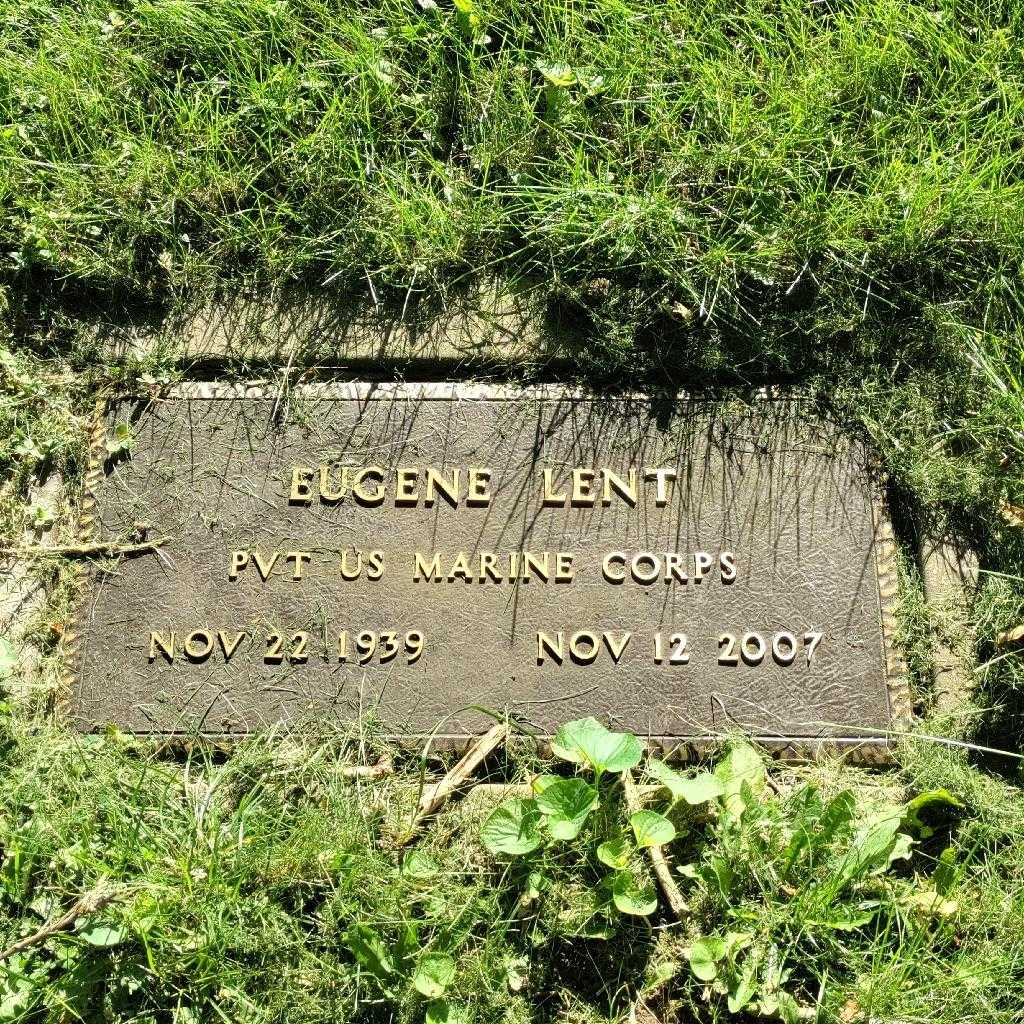 Eugene E. Lent's grave. Photo 2