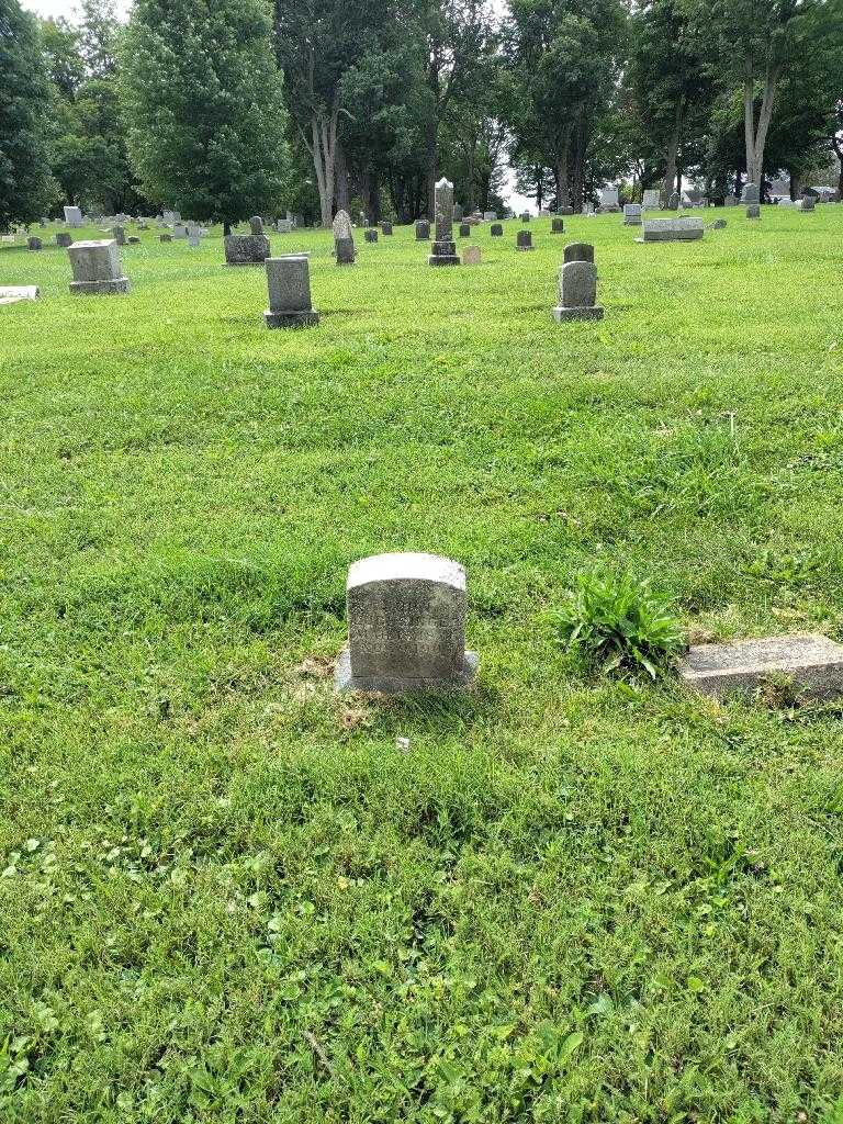 John Luchinger's grave. Photo 1