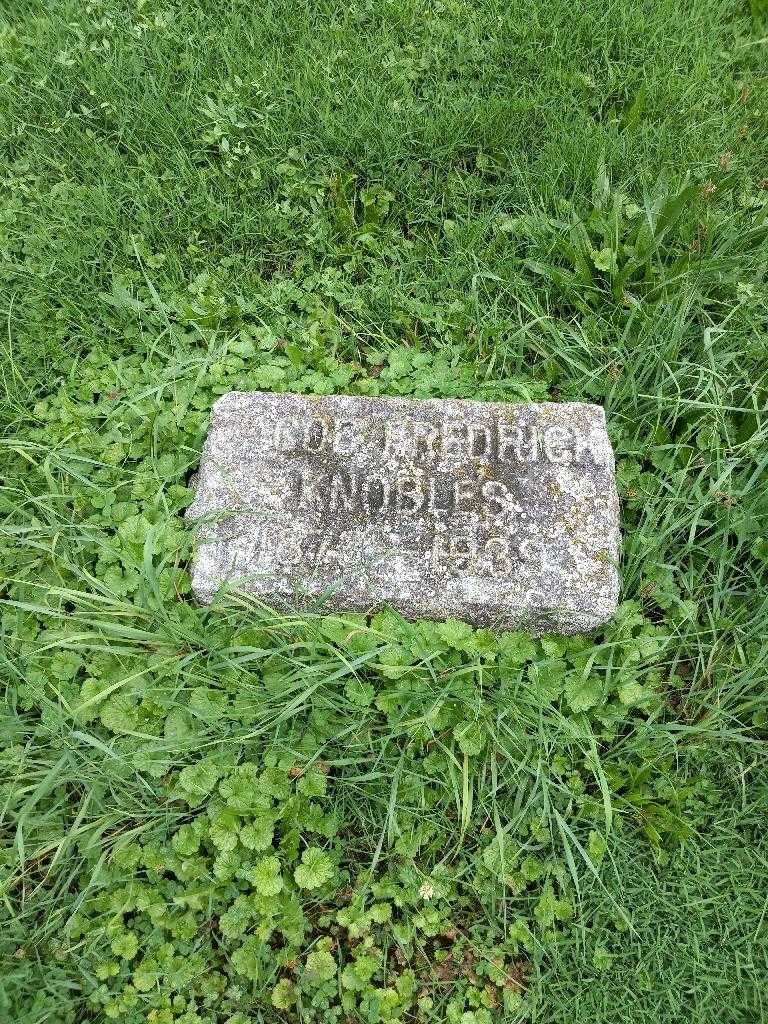 Jacob Fredrick Knobles's grave. Photo 1