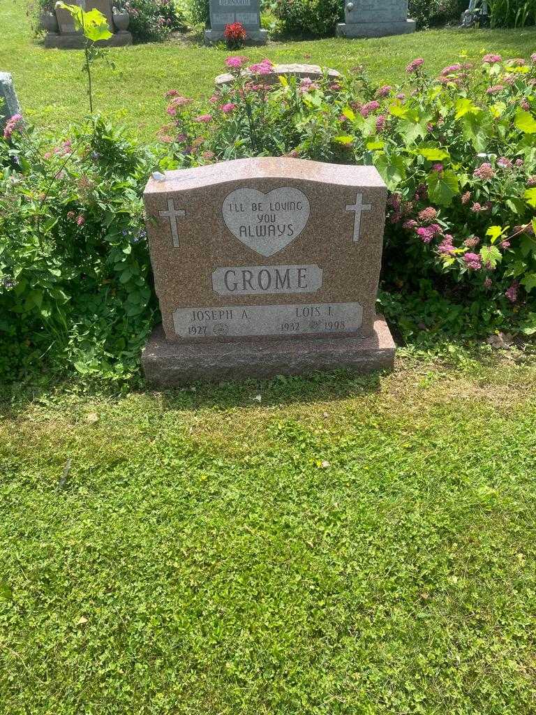 Lois I. Grome's grave. Photo 2