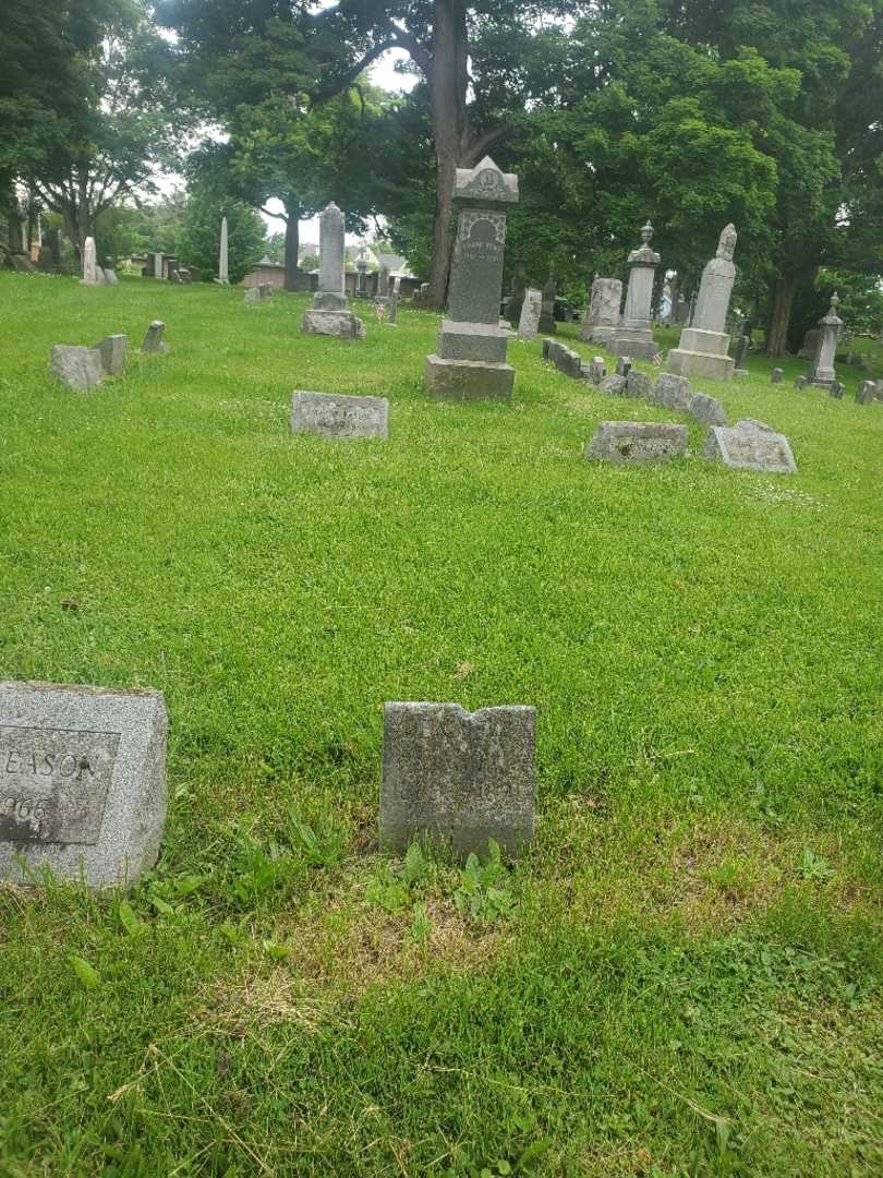 Jennie A. Eason's grave. Photo 2