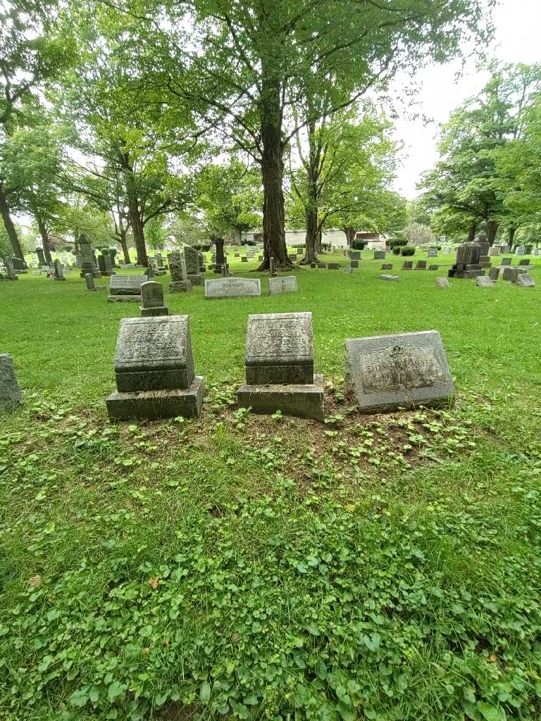 Magdalena Meyer's grave. Photo 1