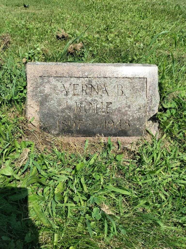 Verna B. Rohe's grave. Photo 3