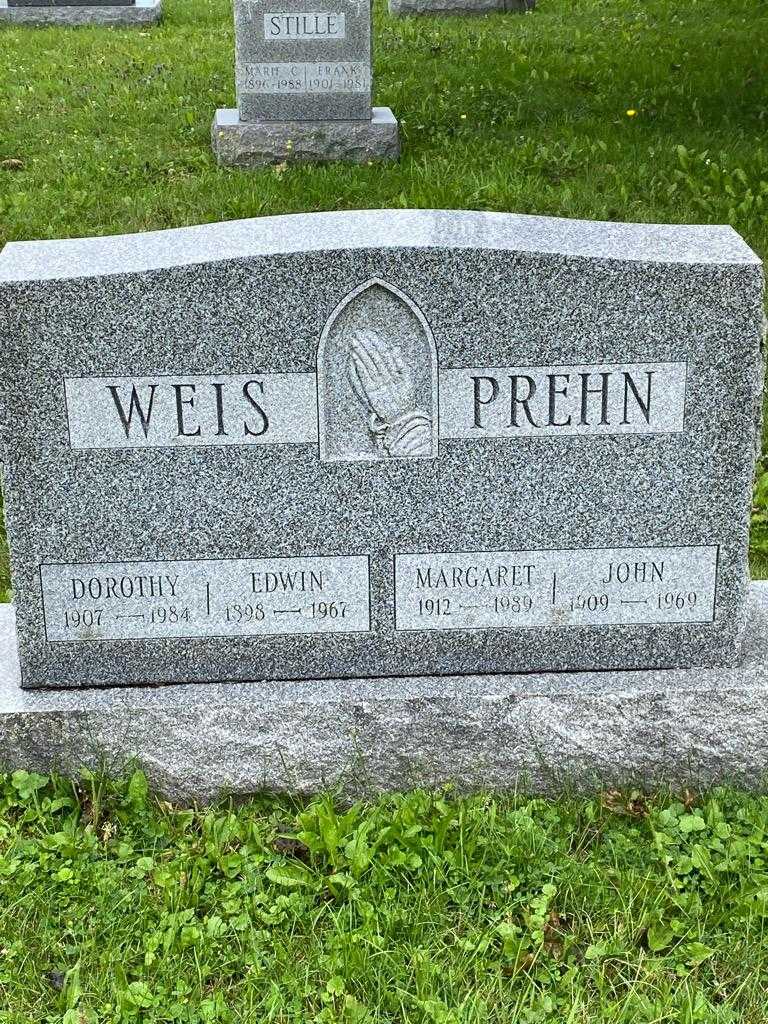 Edwin Weis's grave. Photo 3