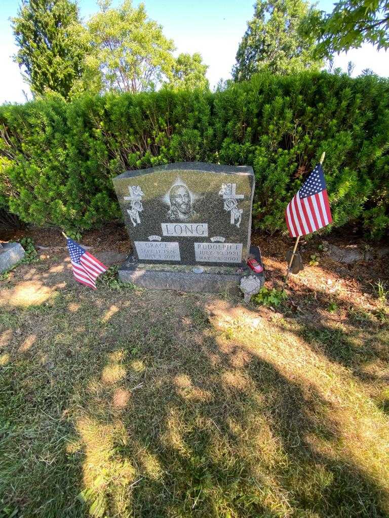 Rudolph F. Long's grave. Photo 1