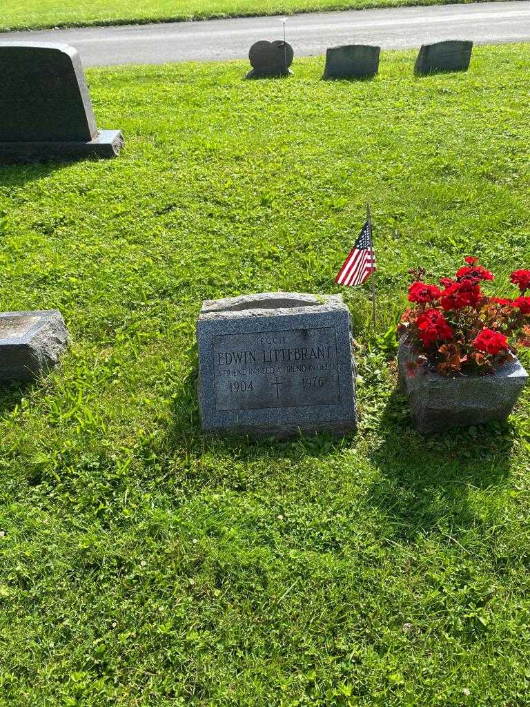 Edwin "Eggie" Littebrant's grave. Photo 2