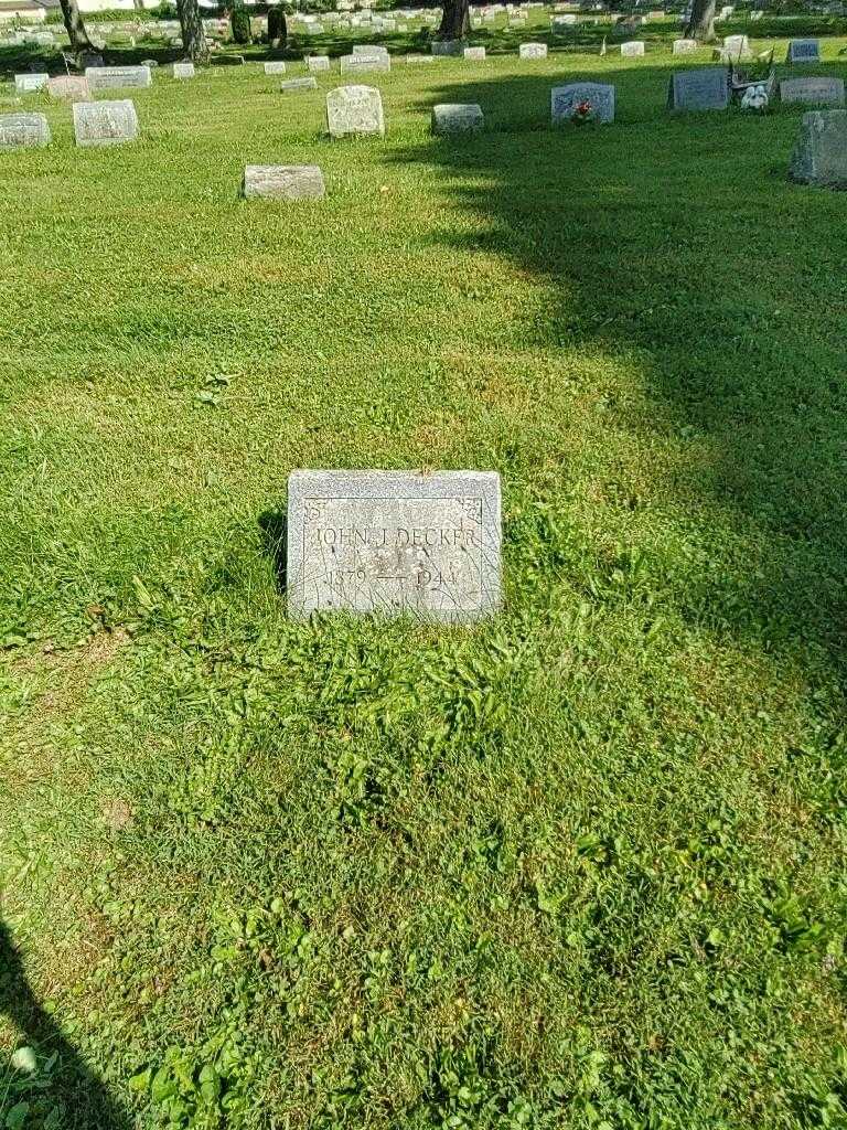 John J. Decker's grave. Photo 1