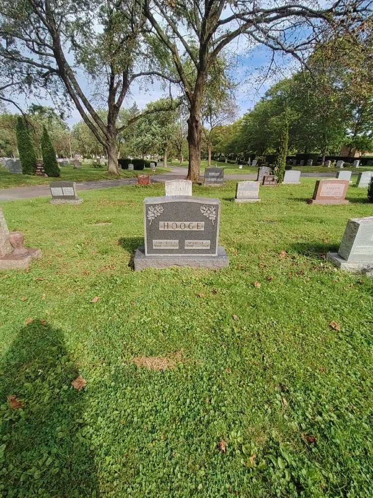 Norbert O. Hooge's grave. Photo 1