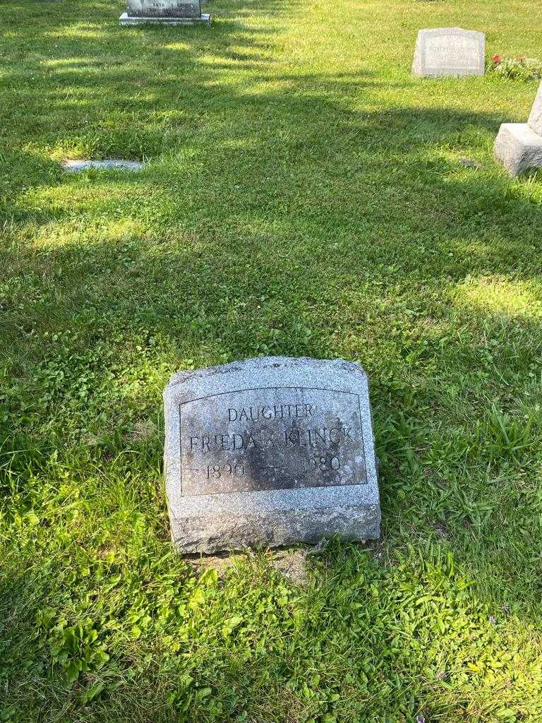 Frieda K. Klinck's grave. Photo 2