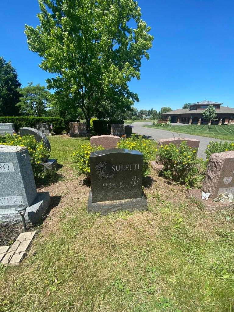 Thomas Joseph Suletti's grave. Photo 1