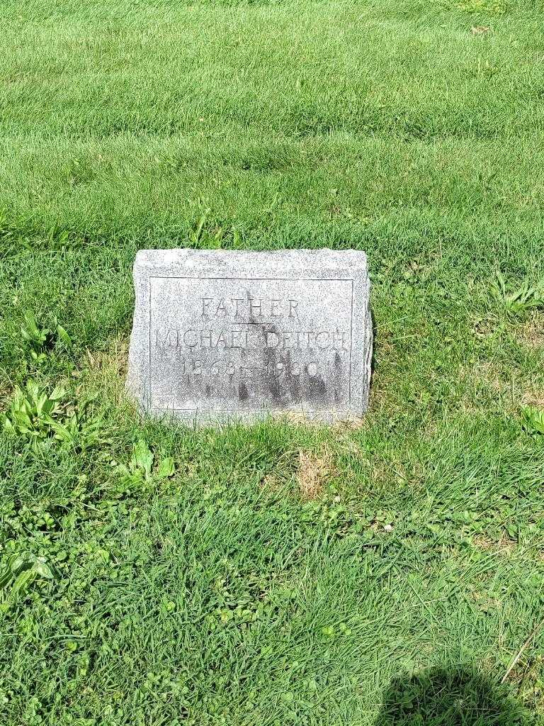 Michael Deitch's grave. Photo 3