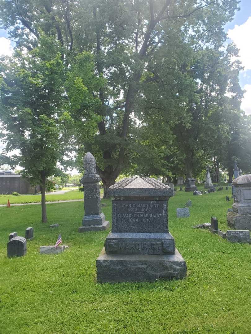 Walter J. Marquart's grave. Photo 2