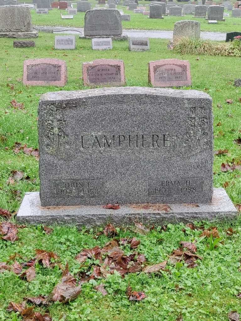 John R. Lamphere's grave. Photo 2